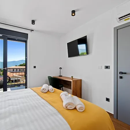 Ani For 8 People Near Labin Rabac With Private Pool And Children Playground וילה *