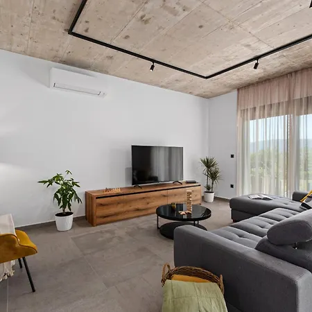 וילה Ani For 8 People Near Labin Rabac With Private Pool And Children Playground Potpićan