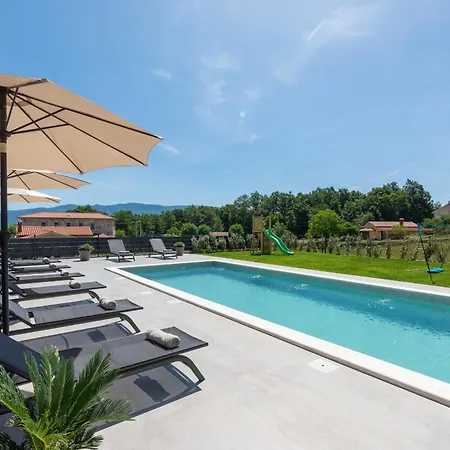 וילה Ani For 8 People Near Labin Rabac With Private Pool And Children Playground *