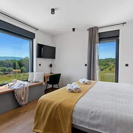 וילה Ani For 8 People Near Labin Rabac With Private Pool And Children Playground *