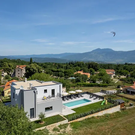 别墅 Ani For 8 People Near Labin Rabac With Private Pool And Children Playground Potpićan